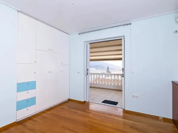 4-bedroom Maisonette In Ampelokipoi – Pentagon, Greece (145 M²)