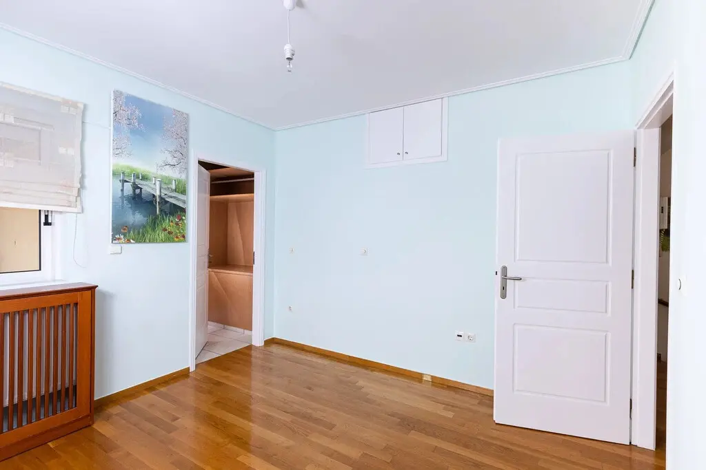 Maisonette Of 145 M² In Athens