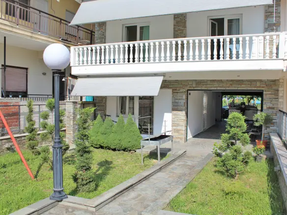 For Sale Building 300 M² On The Olympic Coast