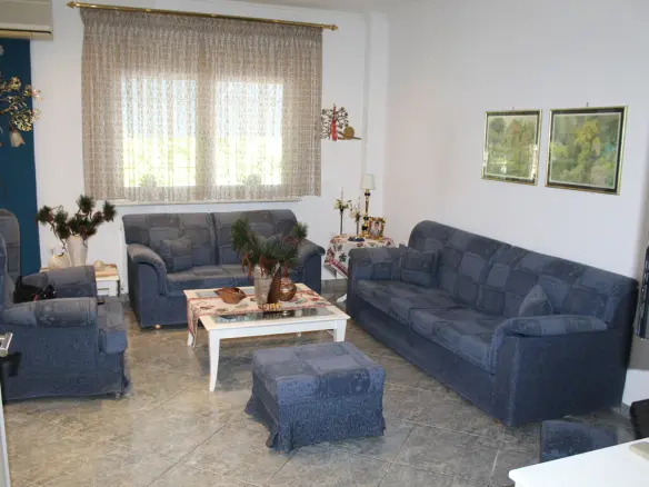 4-bedroom Building In Katerini, Greece (300 M²)