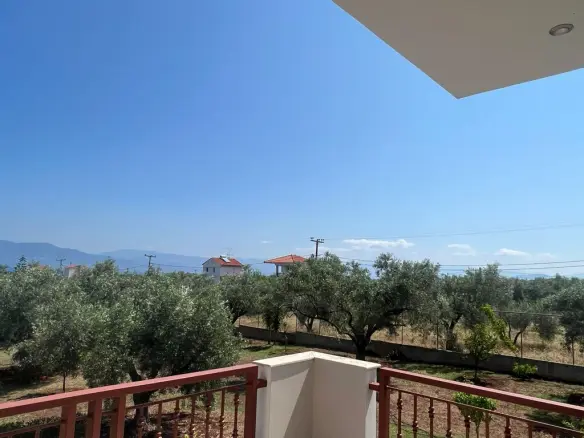 3-bedroom Detached House In Anthidonos, Greece (196 M²)