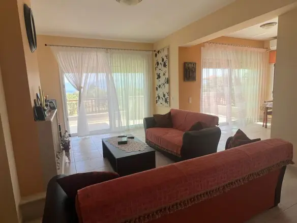 3-bedroom Detached House In Anthidonos, Greece (196 M²)