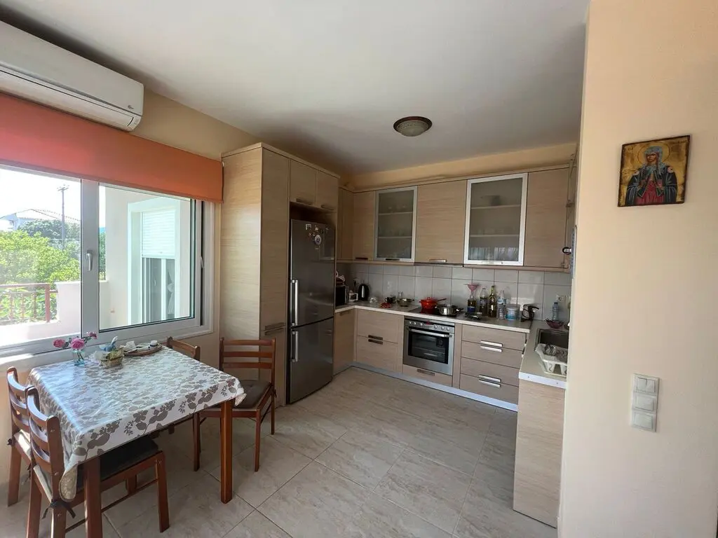 For Sale Detached House 196 M² On The Euboea Island