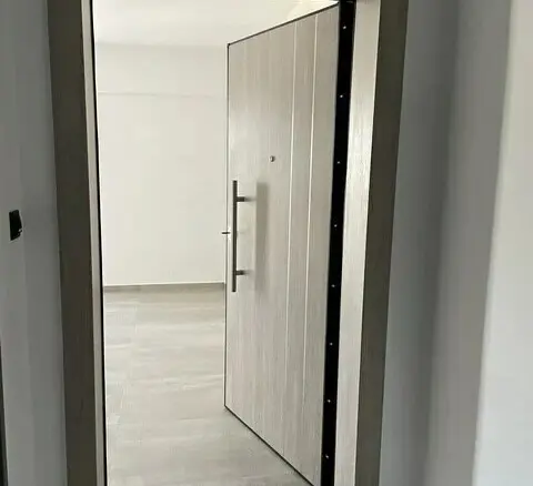 2-bedroom Flat In Moschato, Greece (75 M²)