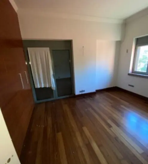Detached House Of 717 M² In Athens
