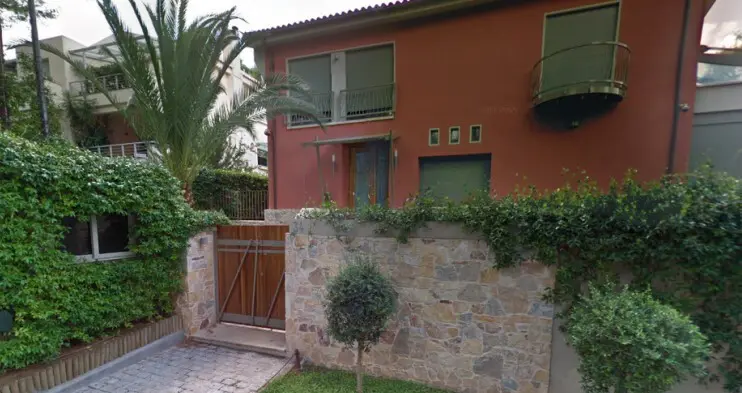 Detached House Of 717 M² In Athens
