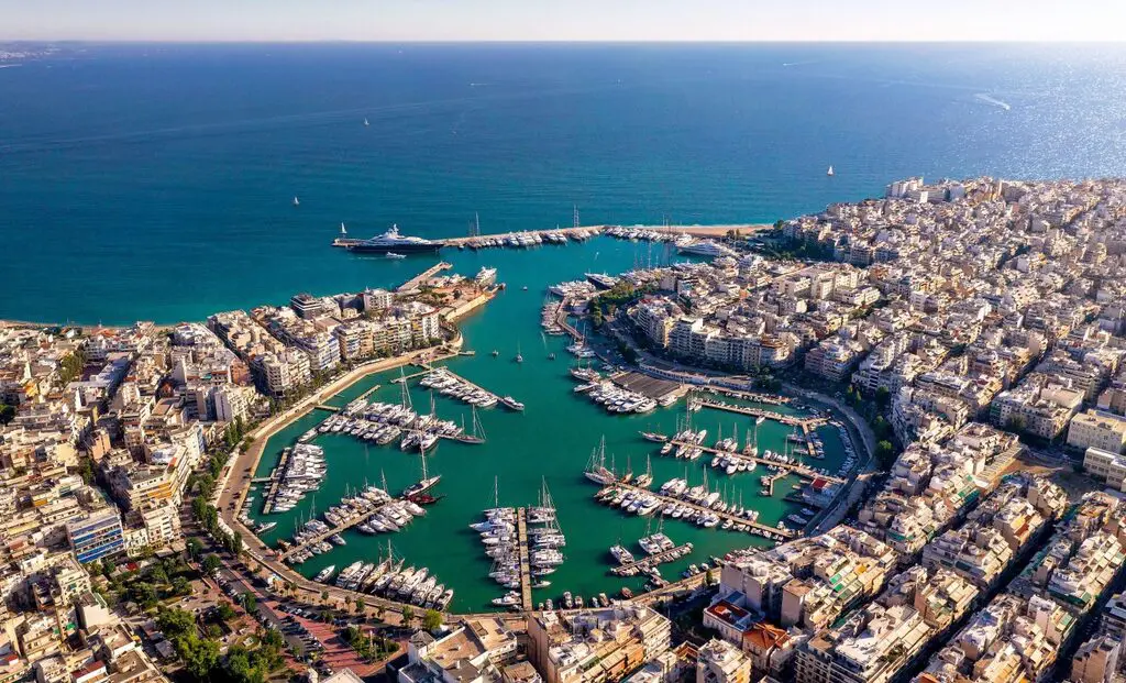 Land Of 260 M² In Athens