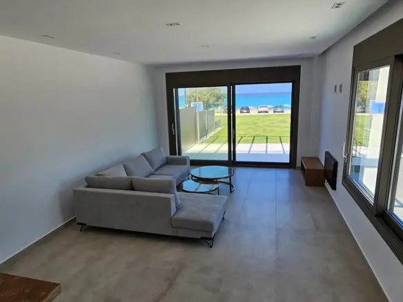 4-bedroom Villa In Kassandra, Greece (230 M²)
