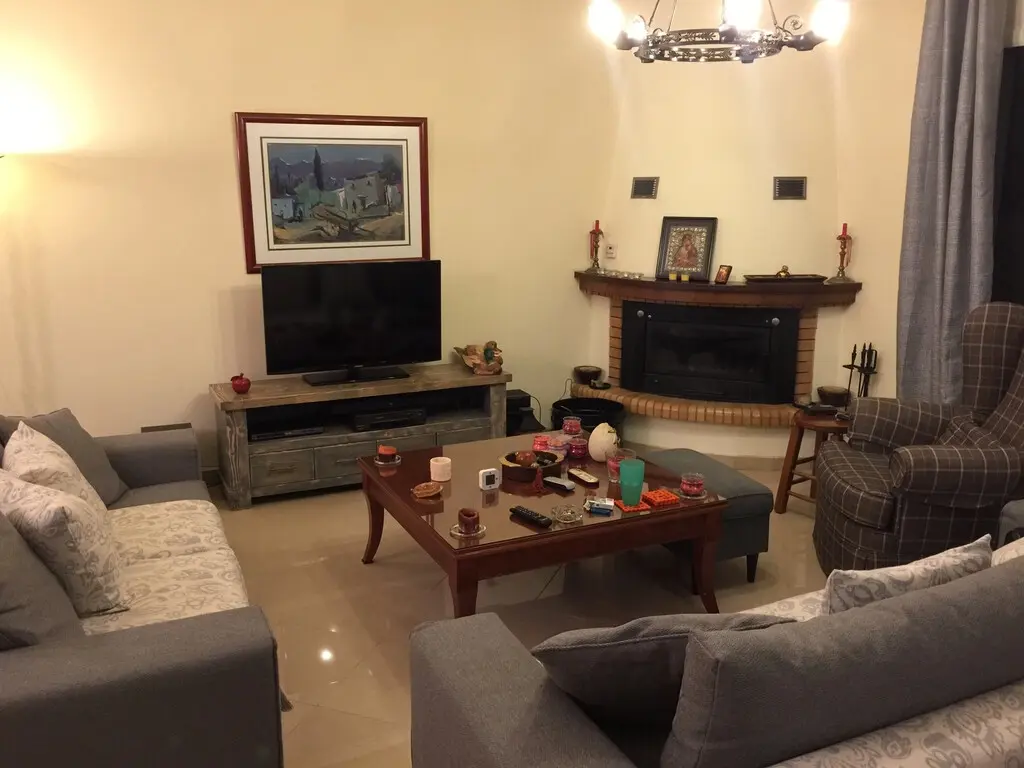 Maisonette Of 190 M² In Athens