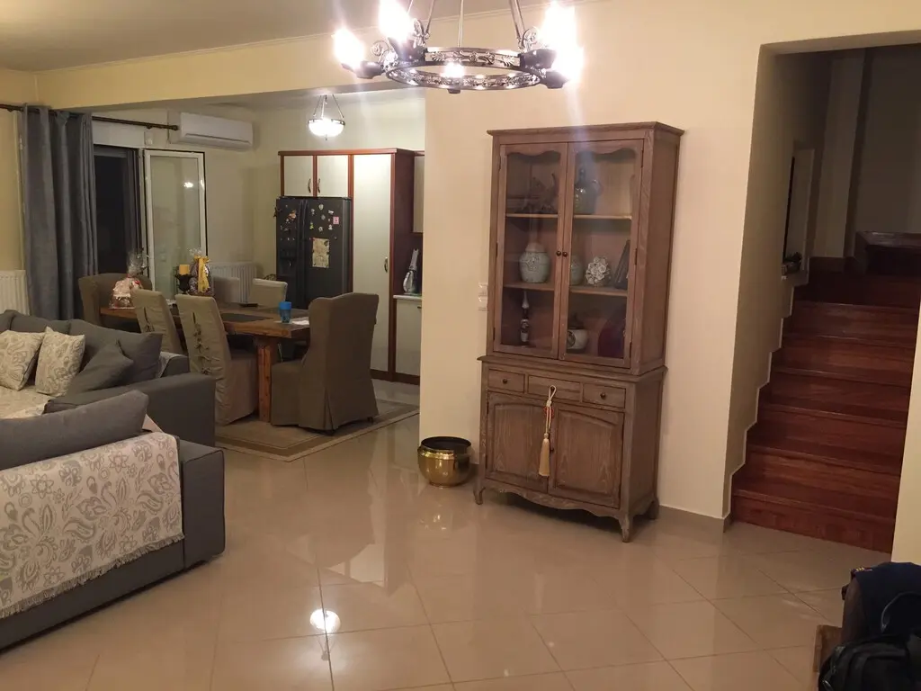 Maisonette Of 190 M² In Athens