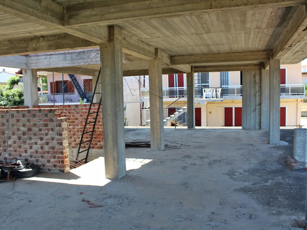 For Sale Building 200 M² On The Olympic Coast
