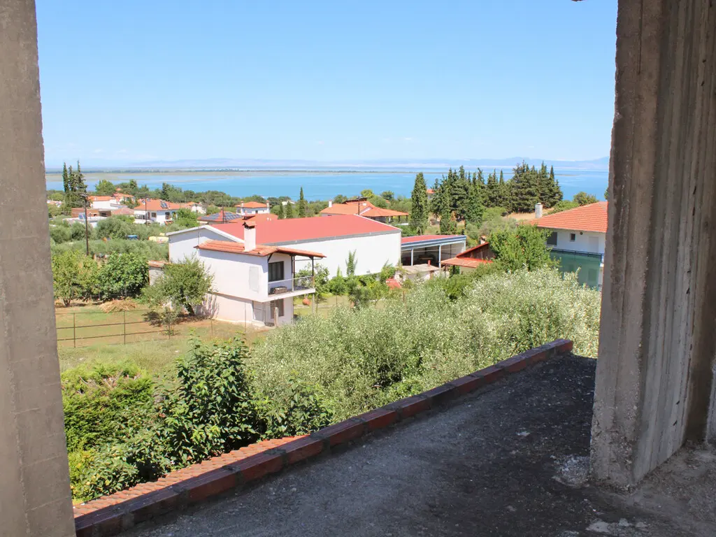 For Sale Building 200 M² On The Olympic Coast