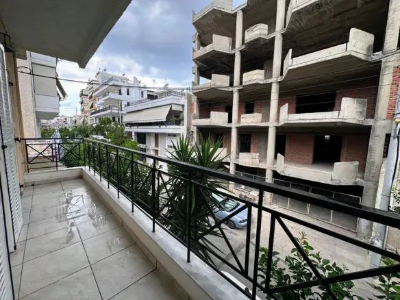 3-bedroom Flat In Koridallos, Greece (93 M²)