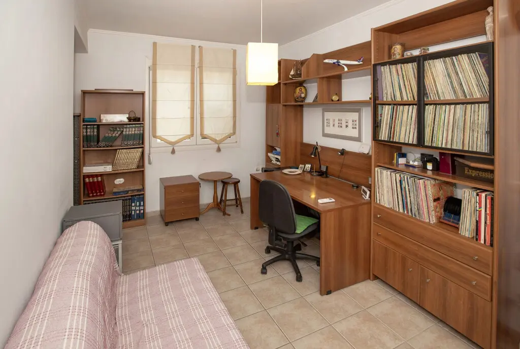 For Sale Building 316 M² In Athens