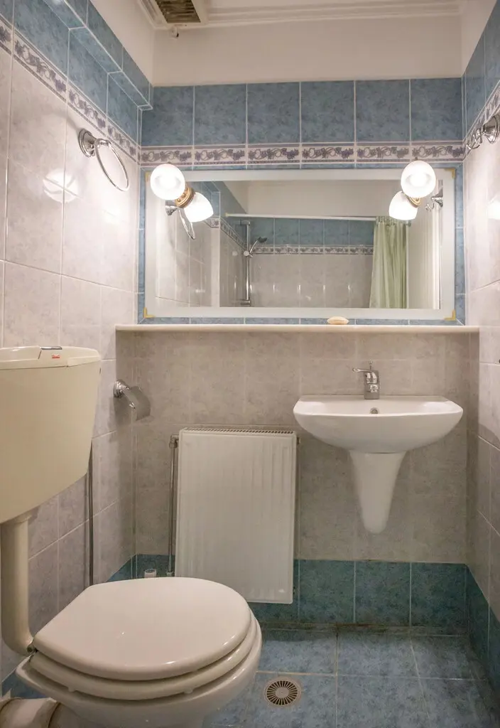 For Sale Building 316 M² In Athens