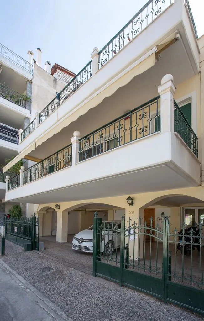 For Sale Building 316 M² In Athens