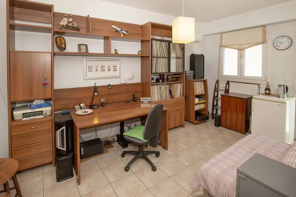 For Sale Building 316 M² In Athens