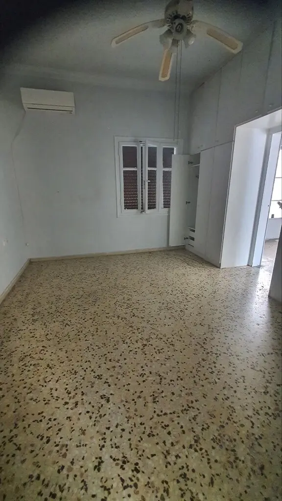 For Sale Detached House 70 M² In Athens