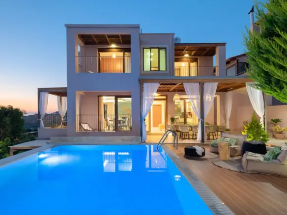 Villa In Heraclion Cretes, Greece (335 M²)