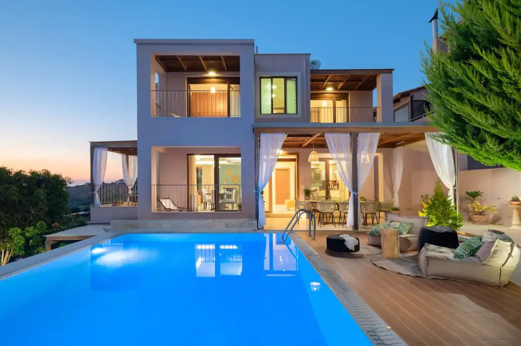 Villa Of 197 M² In Crete