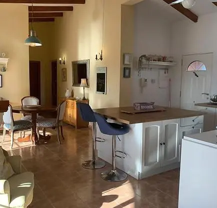 Villa Of 240 M² In Dolores, Spain
