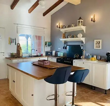 Villa Of 240 M² In Dolores, Spain