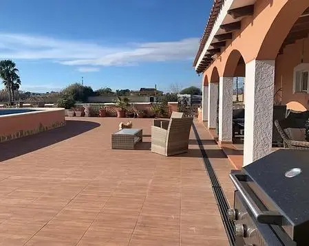 Villa Of 240 M² In Dolores, Spain