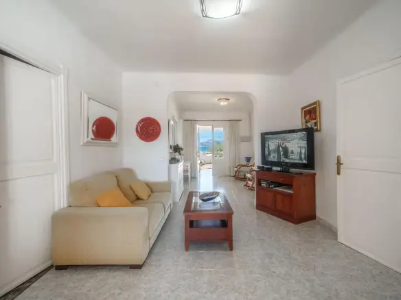 4-bedroom Apartment In Alcúdia, Spain (120 M²)