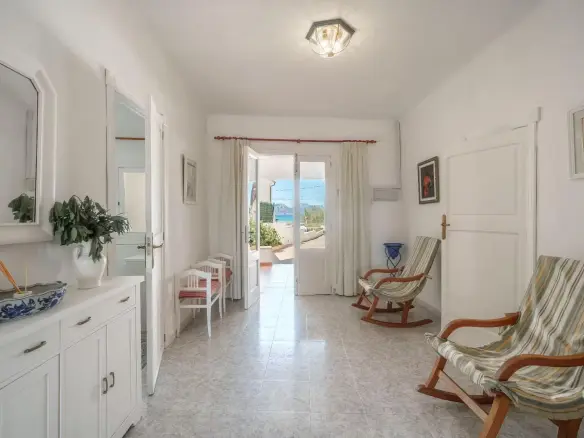 4-bedroom Apartment In Alcúdia, Spain (120 M²)