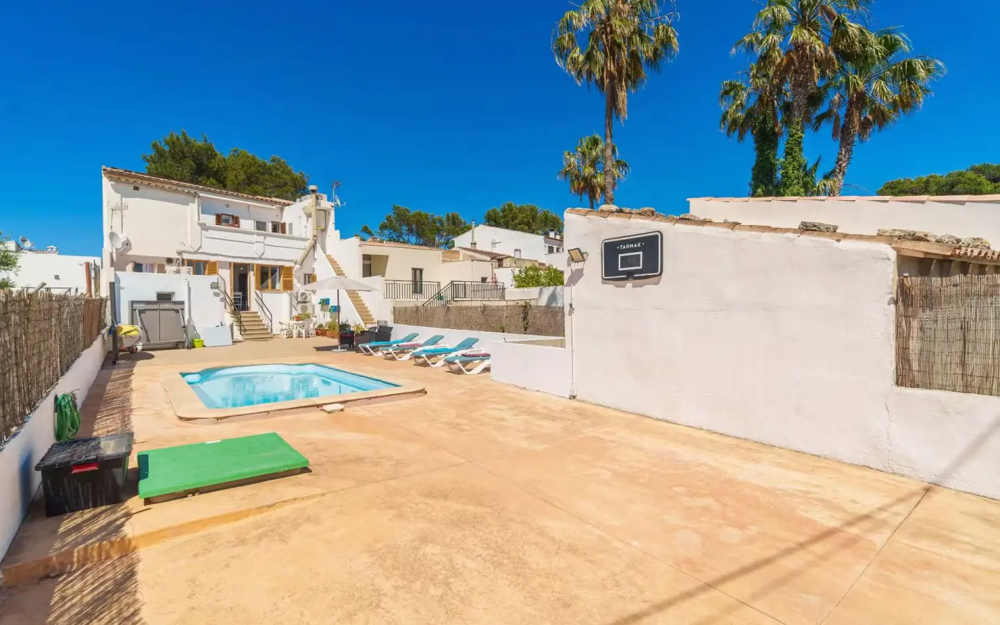 4-bedroom Apartment In Alcúdia, Spain (120 M²)