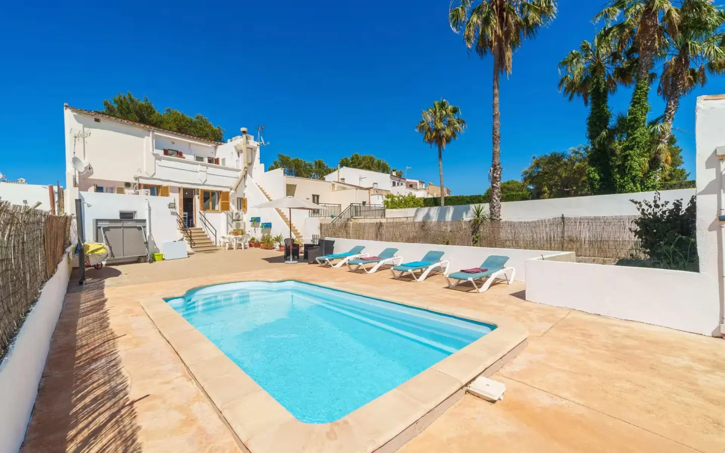 4-bedroom Apartment In Alcúdia, Spain (120 M²)