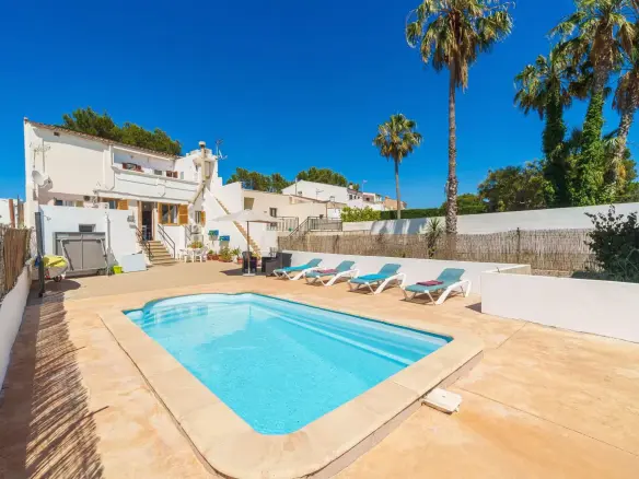 4-bedroom Apartment In Alcúdia, Spain (120 M²)