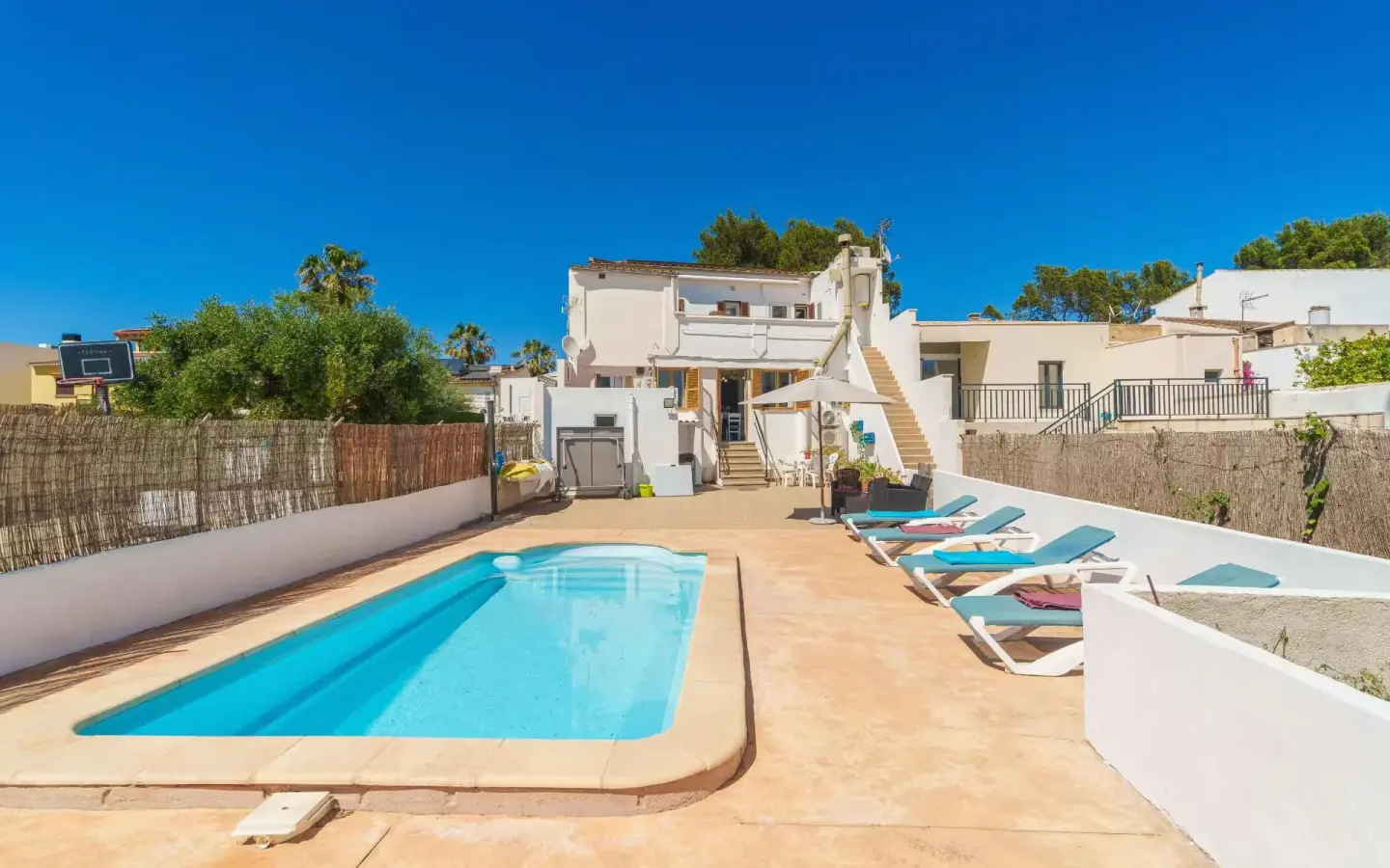 4-bedroom Apartment In Alcúdia, Spain (120 M²)