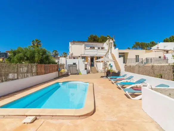 4-bedroom Apartment In Alcúdia, Spain (120 M²)