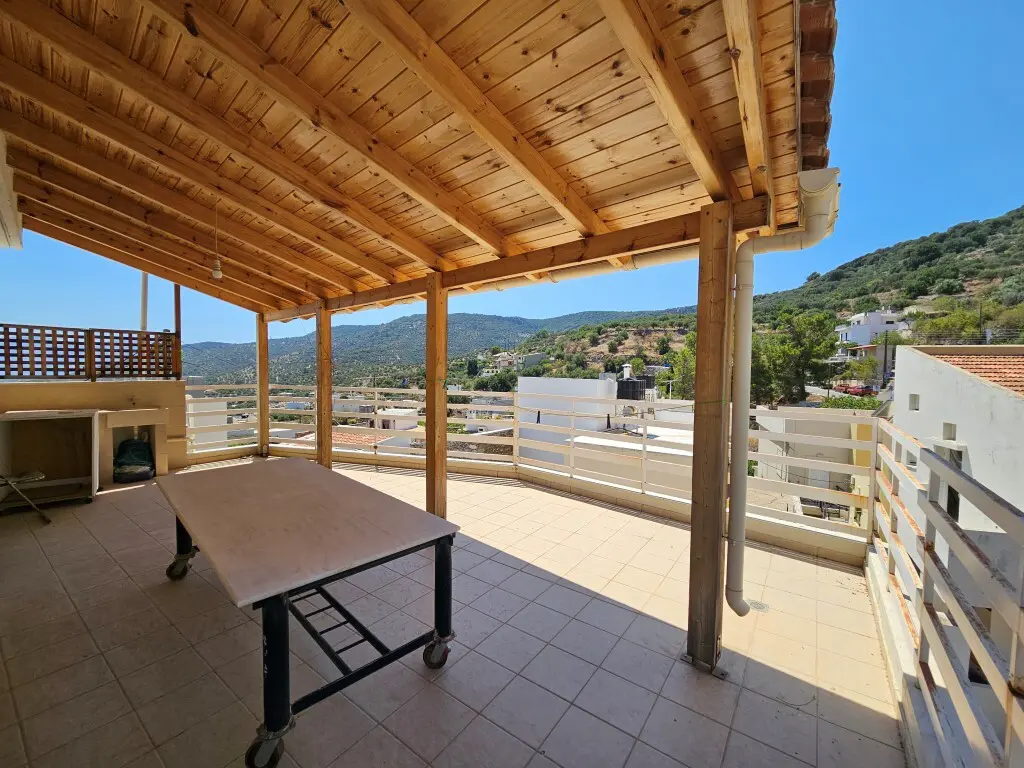 Maisonette Of 200 M² In Crete