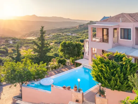 Villa In Heraclion Cretes, Greece (335 M²)