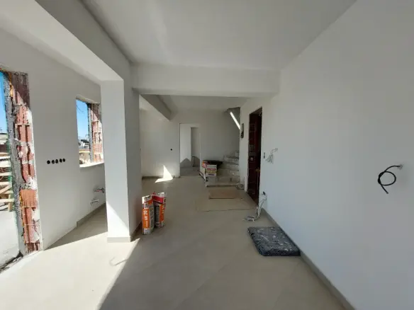 3-bedroom Duplex In Toumpa, Greece (145 M²)