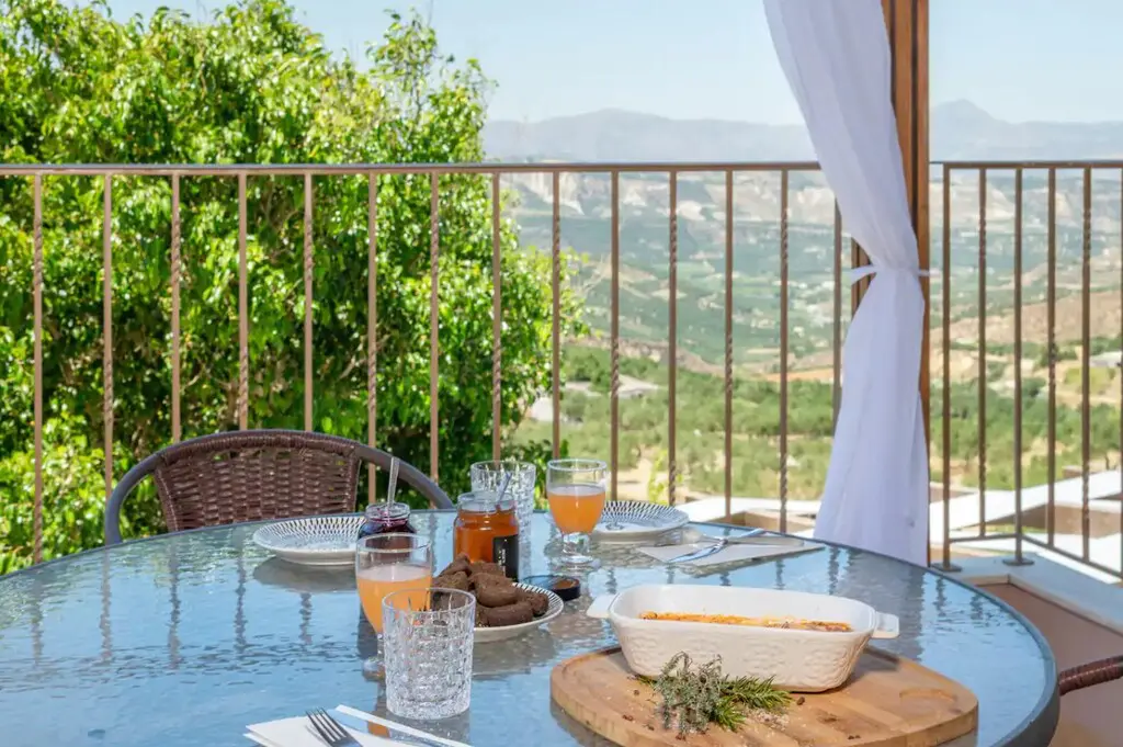 Villa Of 197 M² In Crete
