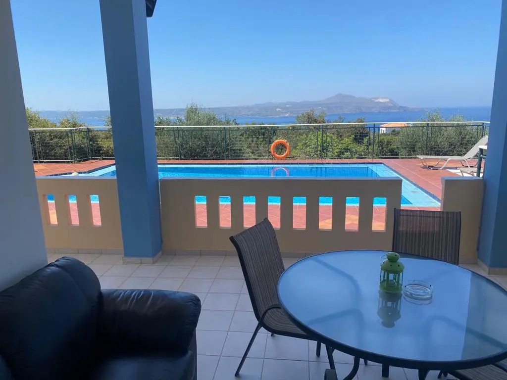 Villa Of 100 M² In Crete