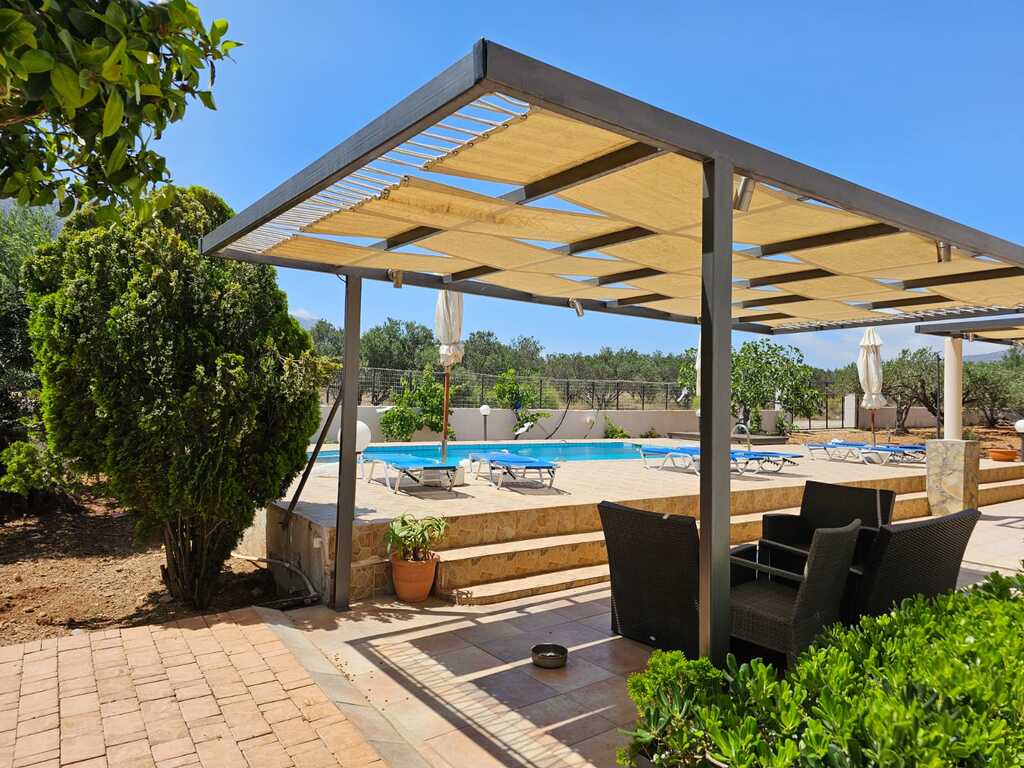 Villa Of 200 M² In Crete