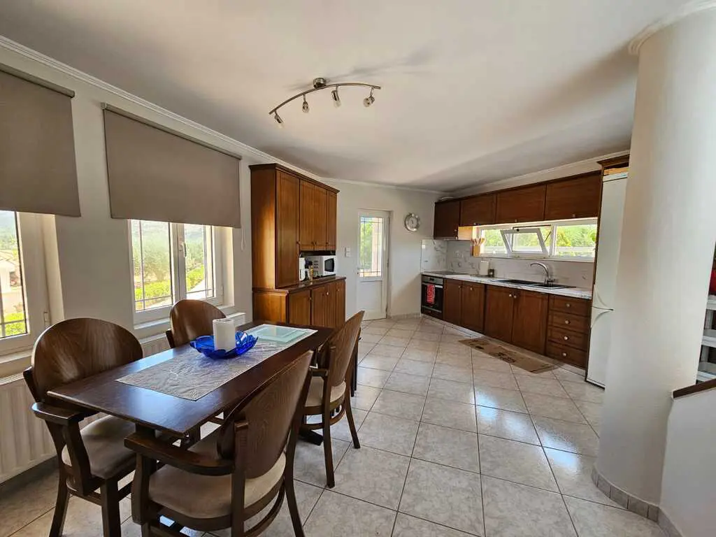 Villa Of 200 M² In Crete