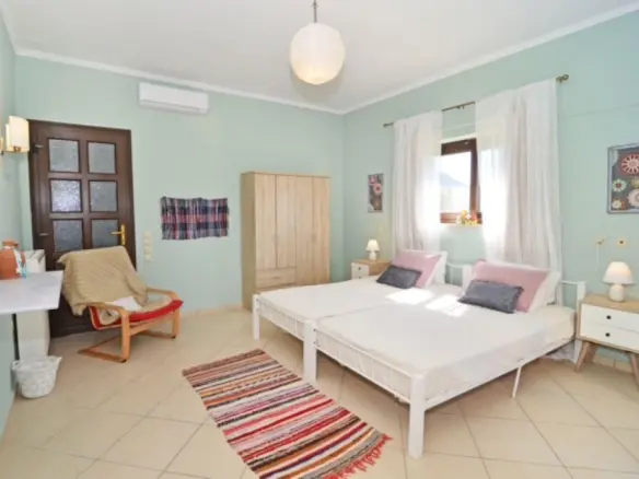 Detached House In Main Town Area, Greece (200 M²)