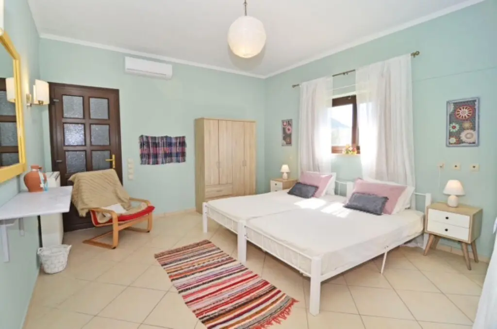 Detached House Of 200 M² In Zante