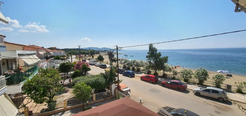 2-bedroom Flat In Poligiros, Greece (59 M²)