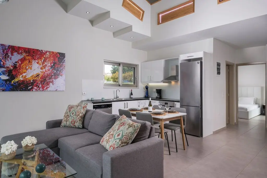 Business Of 500 M² In Crete