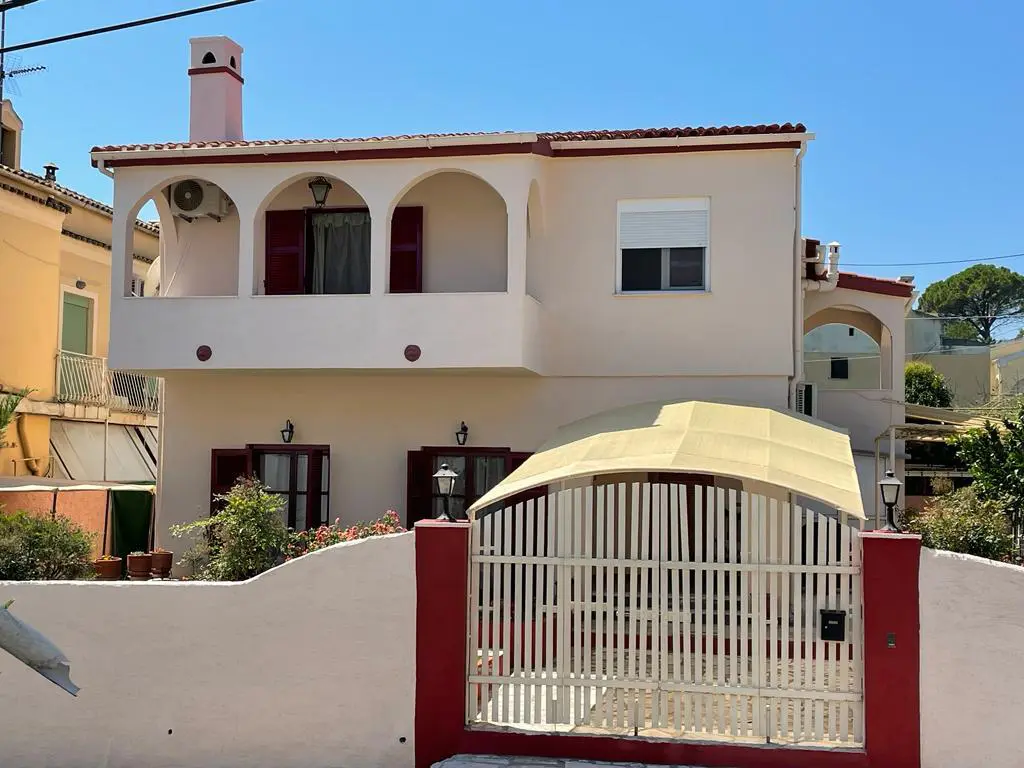 For Sale Detached House 180 M² In Corfu