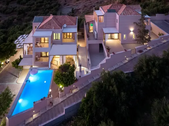 Villa In Heraclion Cretes, Greece (335 M²)