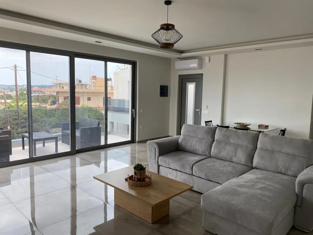 Business Of 500 M² In Crete