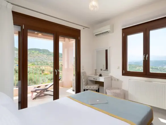 Villa In Heraclion Cretes, Greece (335 M²)