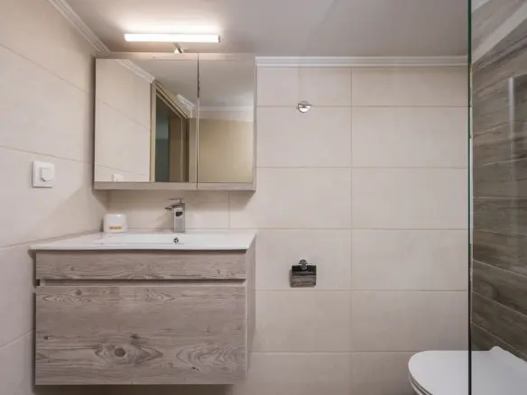 Business In Chania, Greece (500 M²)